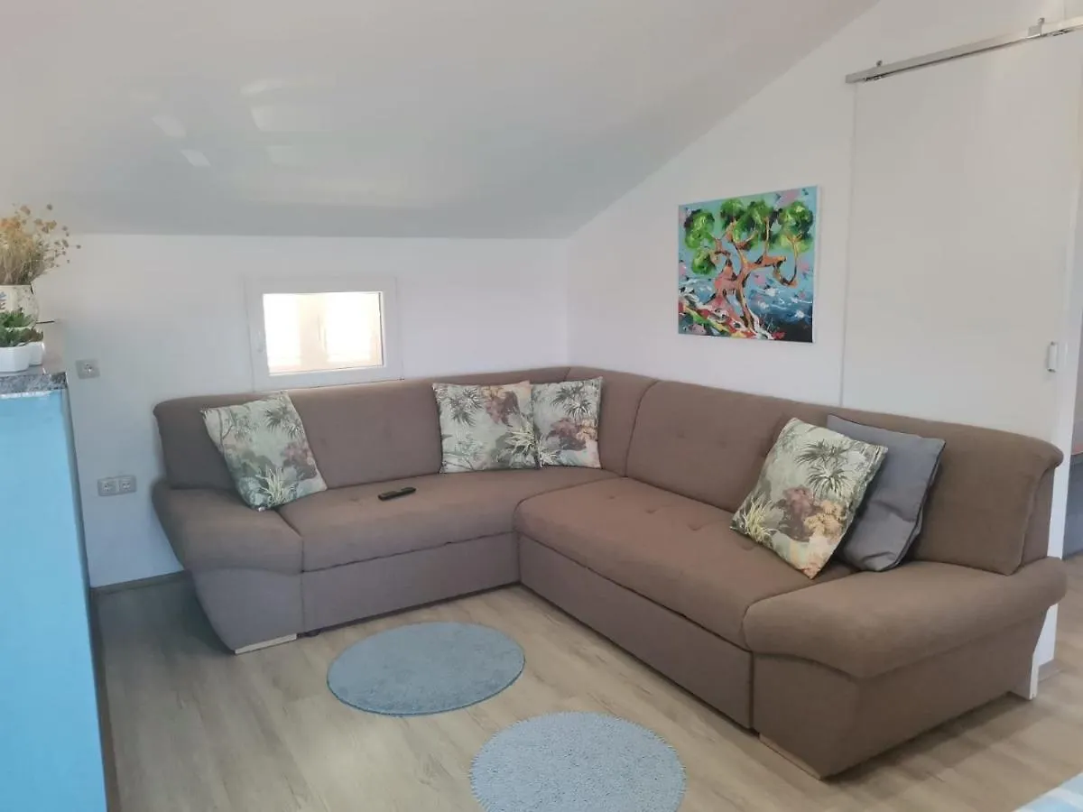 Blue View Apartments 0*, Trogir Croatia